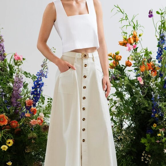 The Lila Skirt ~ Gardenia - Picture 4 of 10